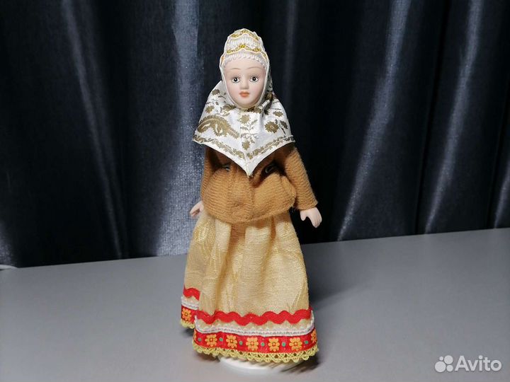 Коллекционная кукла