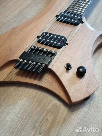 Headless гитара