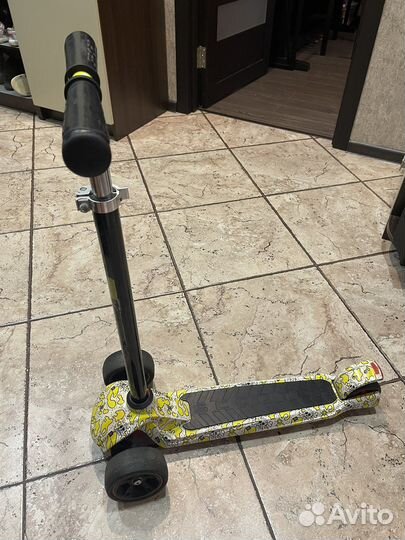 Детский 3х колесный самокат Y-scoo