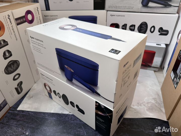 Фен Dyson supersonic в кейсе