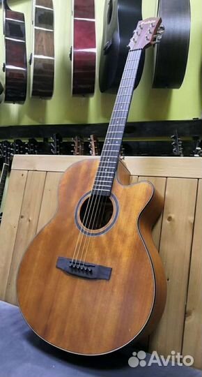 Акустическая гитара