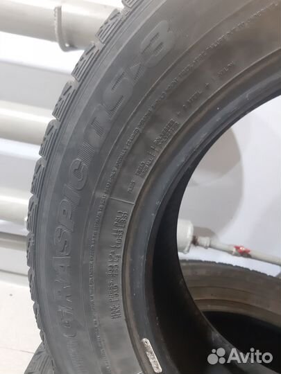 Dunlop Graspic DS3 215/65 R16 190T