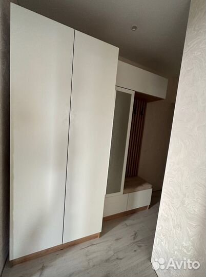 Прихожая Руэлла
