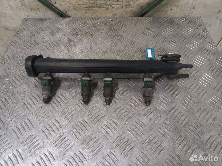 Форсунки топливные Volkswagen Golf 4 1.6 8V