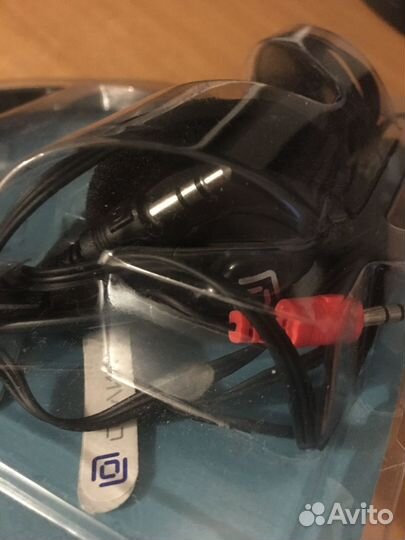 Наушники с микрофоном