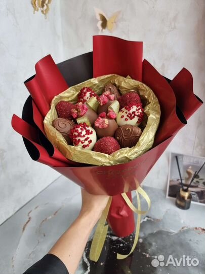 Клубника в шоколаде Сладкий подарок