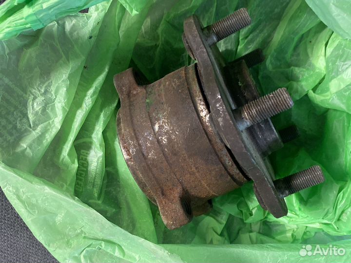 Toyota RAV Ступица задняя rav 4 T30