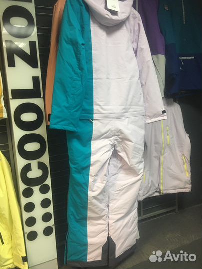 Горнолыжный комбинезон