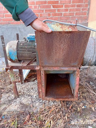 Вытяжка улитка