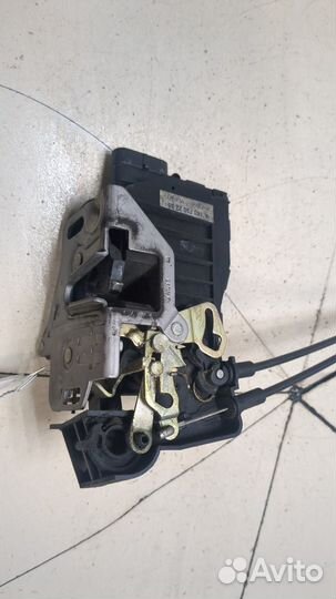 Замок двери Mercedes ML W163, 2002