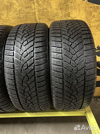 Goodyear UltraGrip Performance 235/45 R18