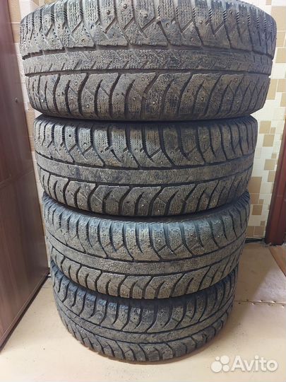 Bridgestone 613V 30.5/60 R16
