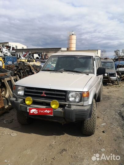 Запчасти на Mitsubishi Pajero2 1998г