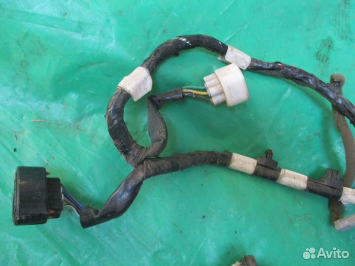 Крузер 100 LX470 проводка двери задней правой