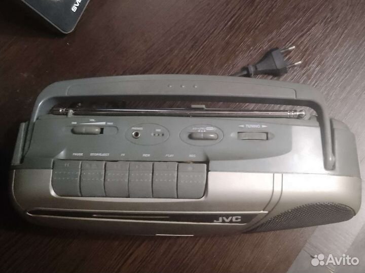 Кассетная магнитола