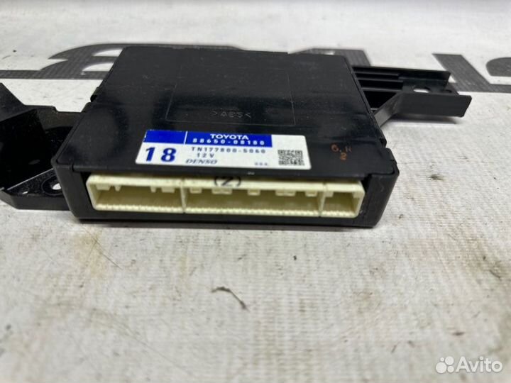 Блок управления климат-контролем Toyota Sienna