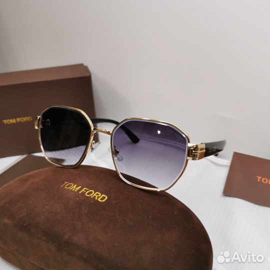 Солнцезащитные очки унисекс Tom ford