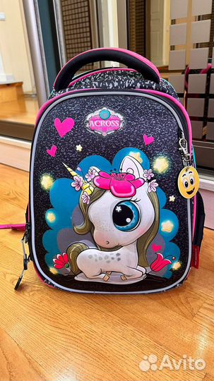 Портфель рюкзак школьный