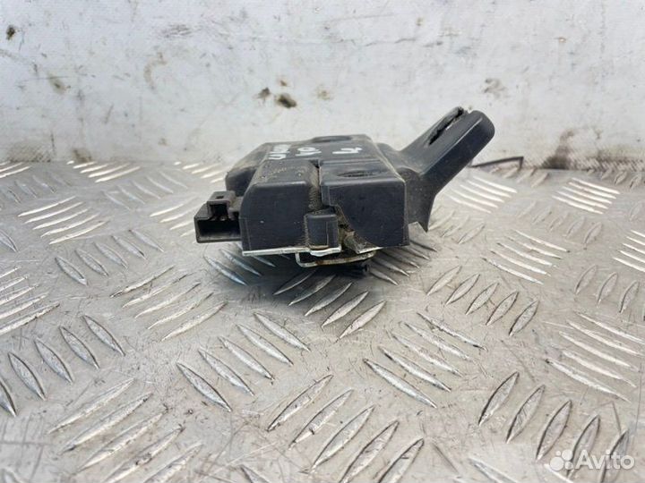 Замок багажника Toyota Corolla ZRE151L 1zrfe 2006