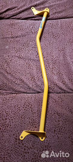 Продаю растяжку передних стоек Приора