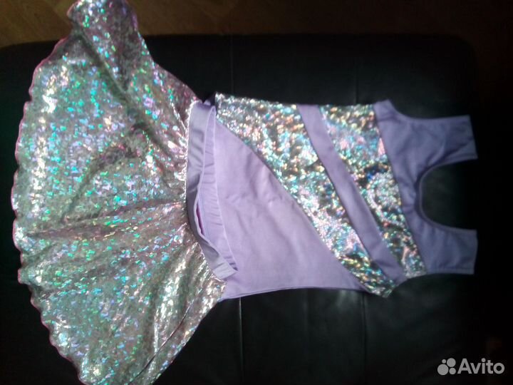 Продам купальник с юбкой