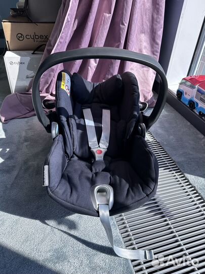 Cybex Cloud Q Plus + isofix-база