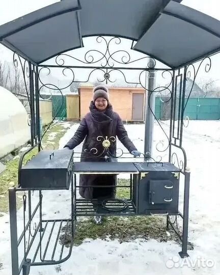 Мангал с крышей