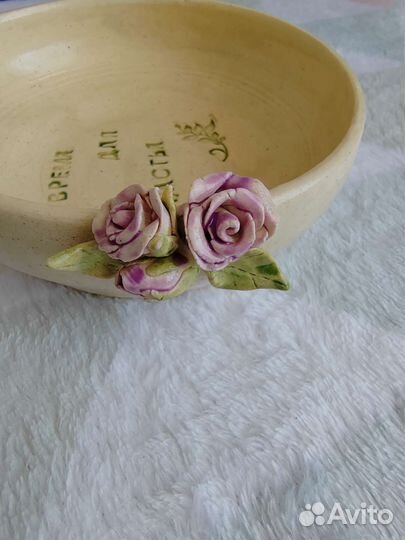 Керамическая тарелка