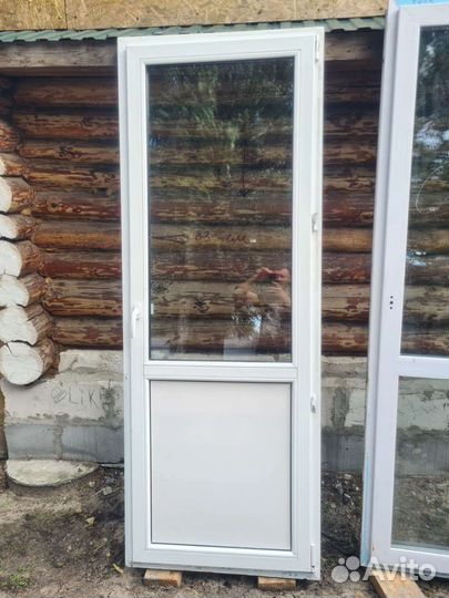 Двери пластиковые пвх входная бу стекло