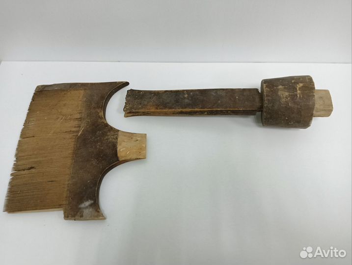 Старинное чесало гребень для шерсти