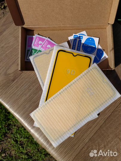 Защитные стекла для Xiaomi 10c / 12c / Poco c40