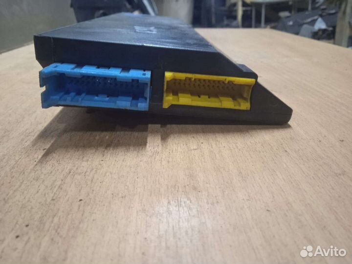 Блок управления климат-контроля BMW 7 E32 бмв 7