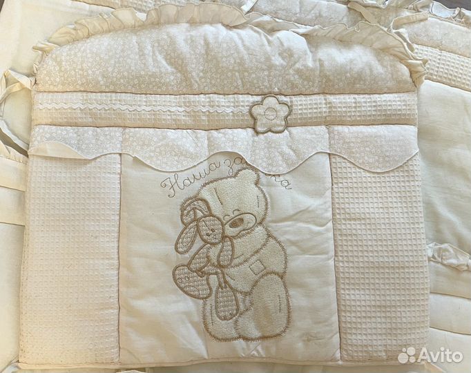 Бортики в детскую кроватку с балдахином