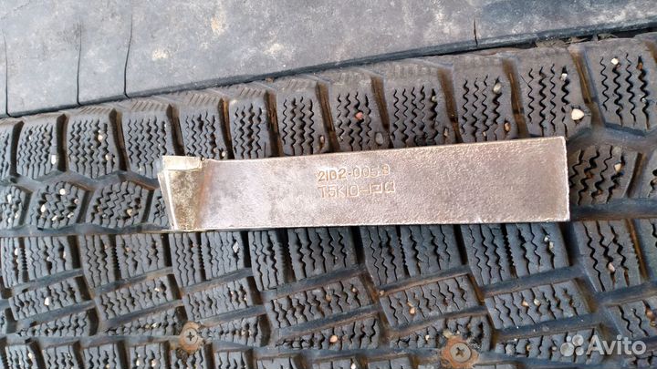 Резец для токарного станка