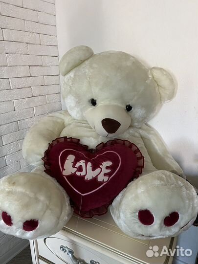 Плюшевый медведь