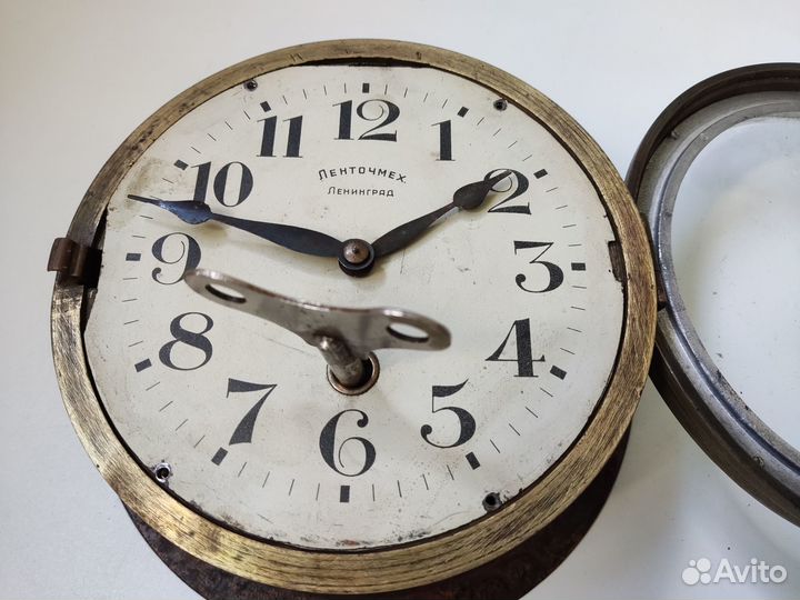 Часы каютные 