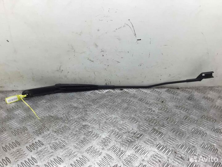 Щеткодержатель (поводок стеклоочистителя, дворник)