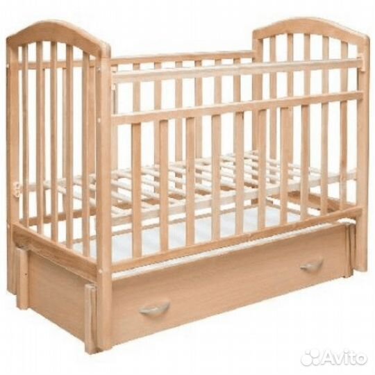 Детская кроватка с маятником