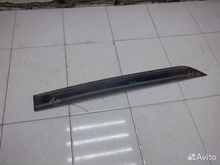 Молдинг задней левой двери Focus 1