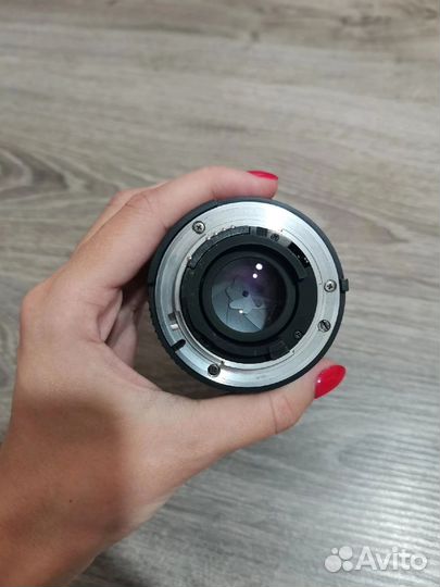Объектив nikon 50mm 1 8