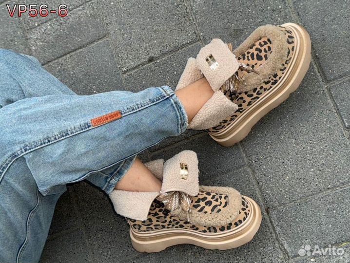 Зимние ботинки Miu Miu женские