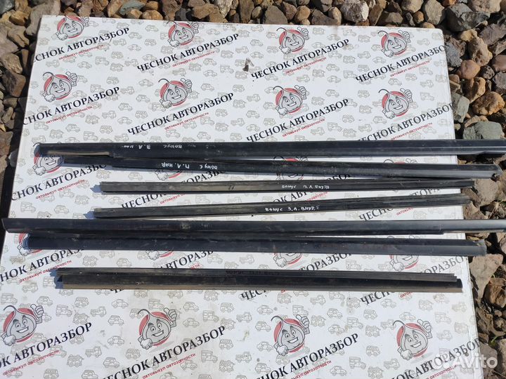 Молдинг стекла двери (бархотка) Chery bonus, very