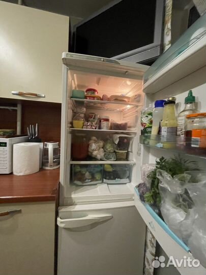 Холодильник no frost Stinol / Стинол