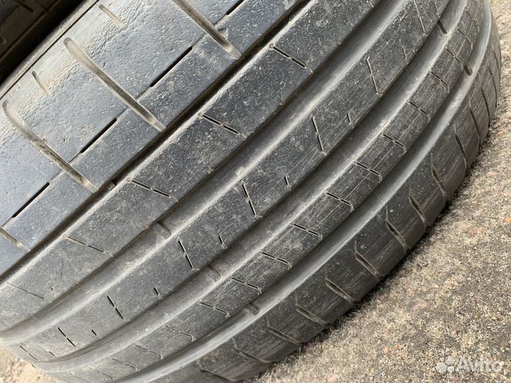 Pirelli P Zero PZ4 255/30 R20