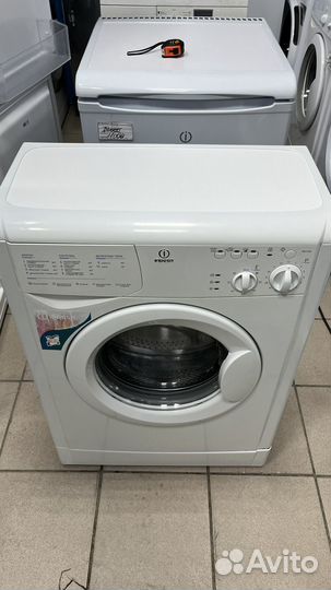 Стиральная машина Indesit узкая с Гарантией