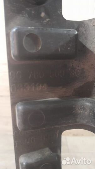 Кронштейн бампера задний Peugeot 2008 С 2013 По