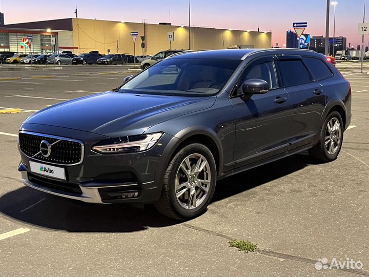 Volvo V90 Cross Country 2 AT, 2017, 93 100 км