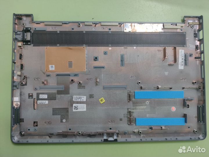 Нижняя часть корпуса (поддон) Dell Vostro 15 5568