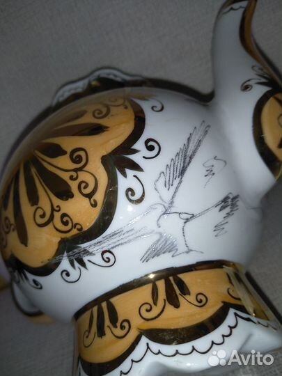 Кисловодский фарфор: чайник, собачки