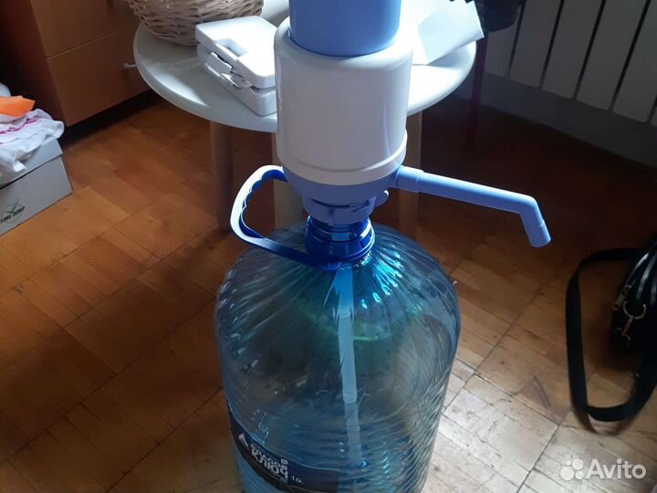 Помпа для воды, балон 19 л б/у